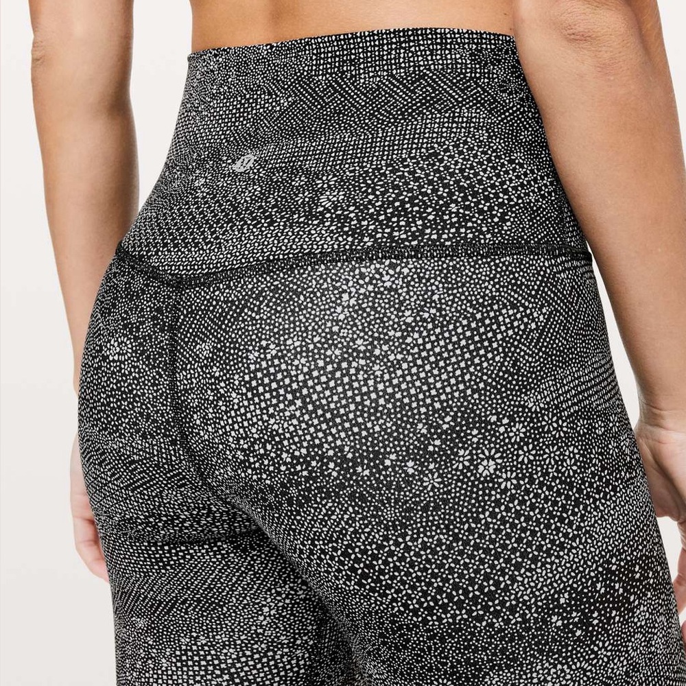 LULULEMON Align Leggings in Meisai Ice Grey Black Size 6 - Picture 2 of 8